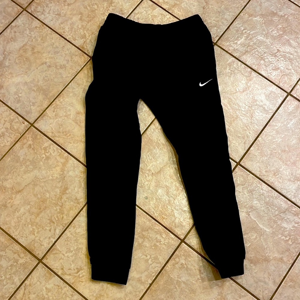SIZE M - Nike Sweatpants with drawstring